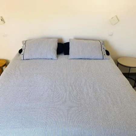 Apartman Book Jet - Ursula Top Floor & Speedy Wifi